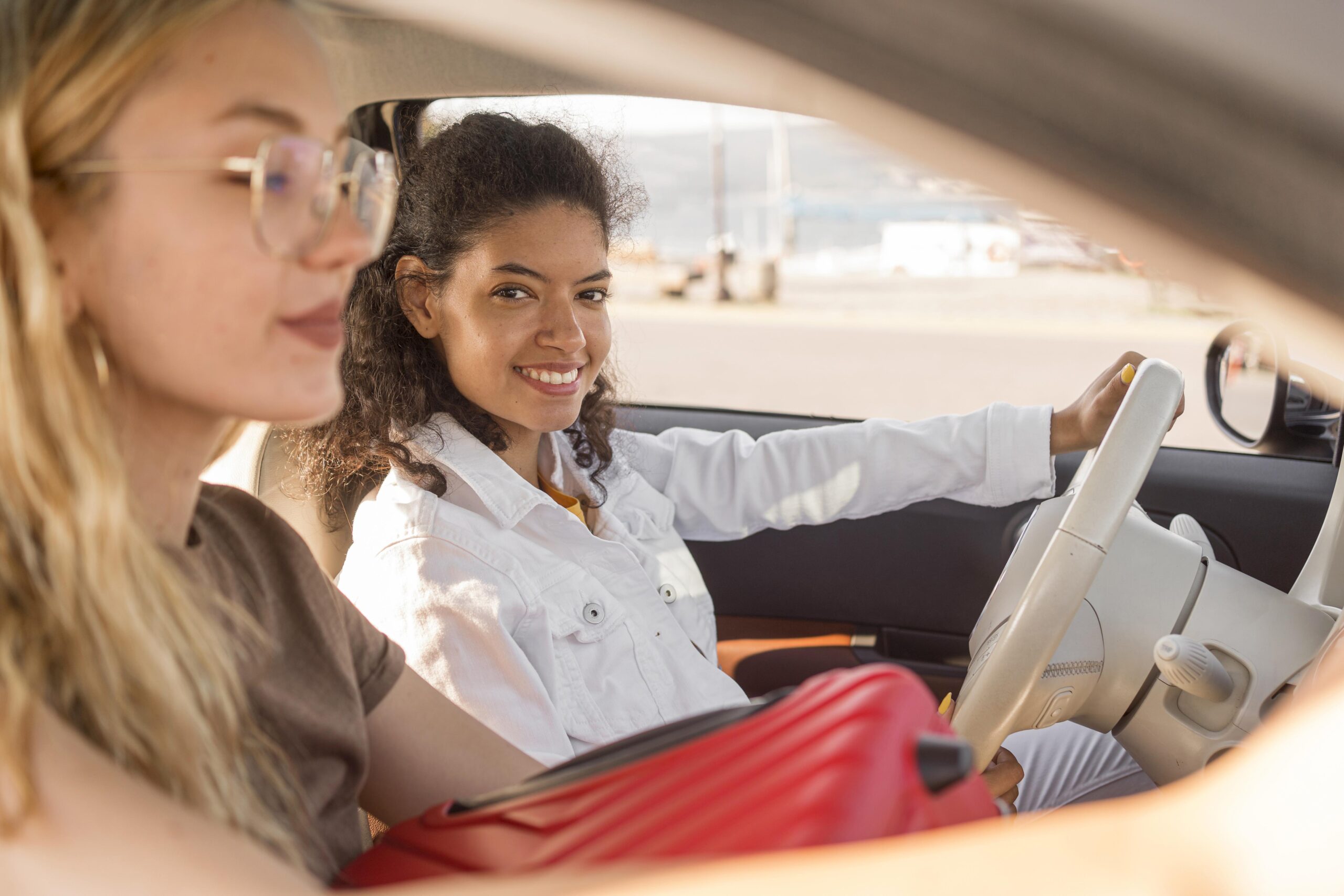 Les choix d’assurance tout risque adaptés aux jeunes conducteurs
